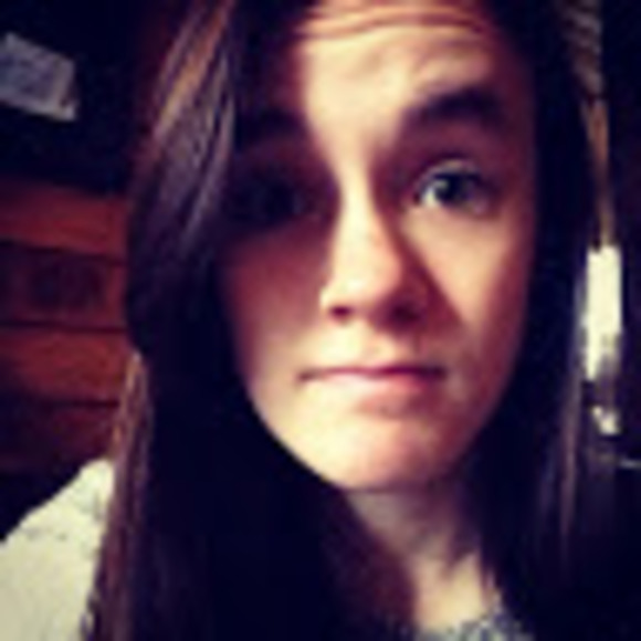 Meet your Posher, Tara - Picture 1 of 1